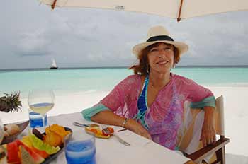 dining on the sand
